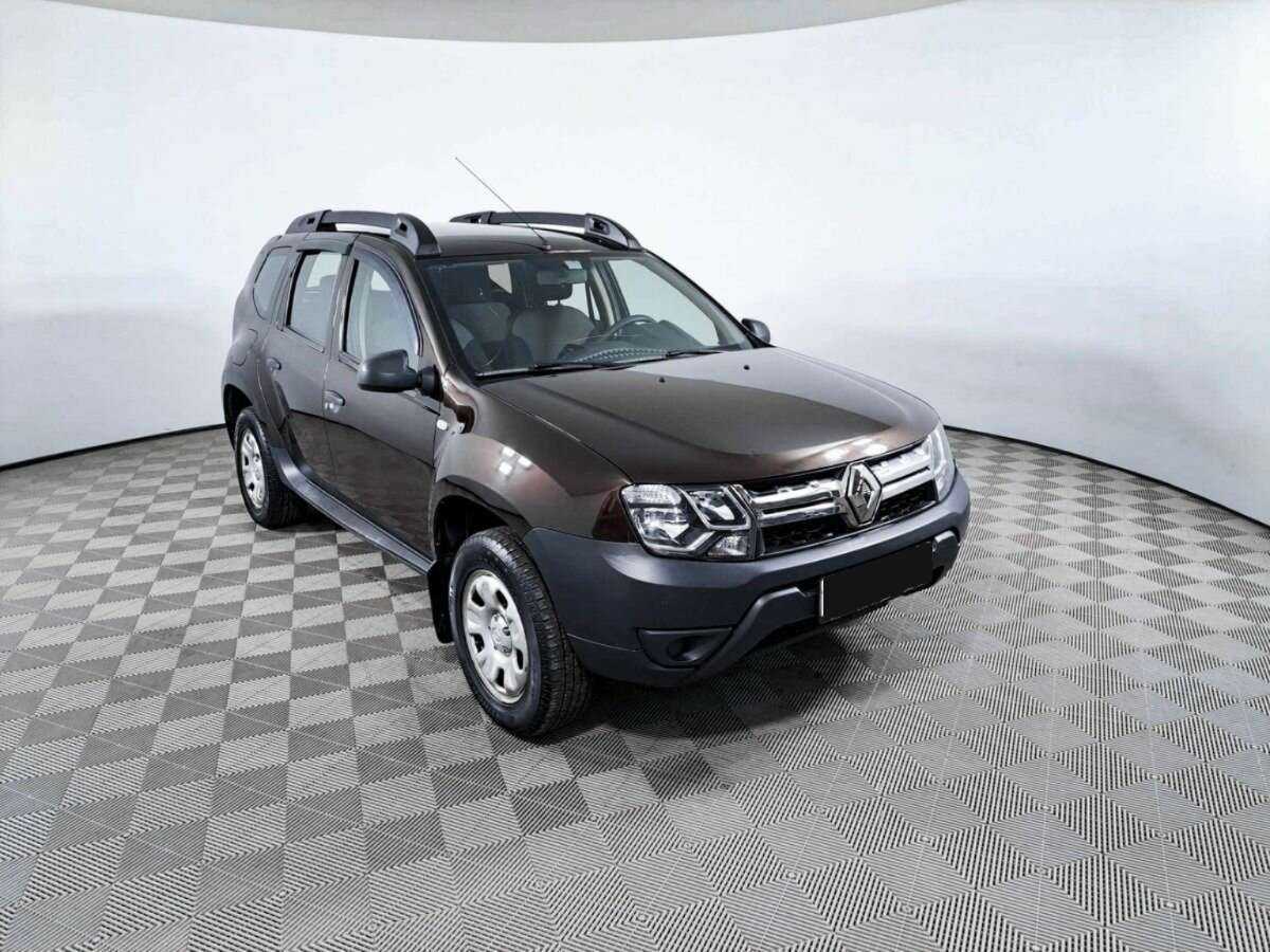 Renault Duster б/у, 2017, Механическая. Фото: #2