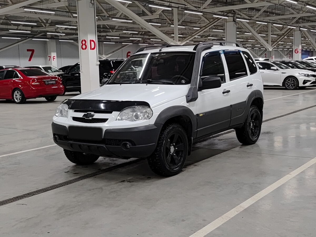 Chevrolet Niva б/у, 2017, Механическая. Фото: #0