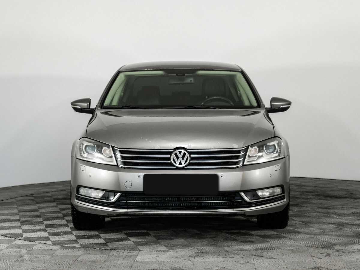 Volkswagen Passat б/у, 2012, Роботизированная. Фото: #1