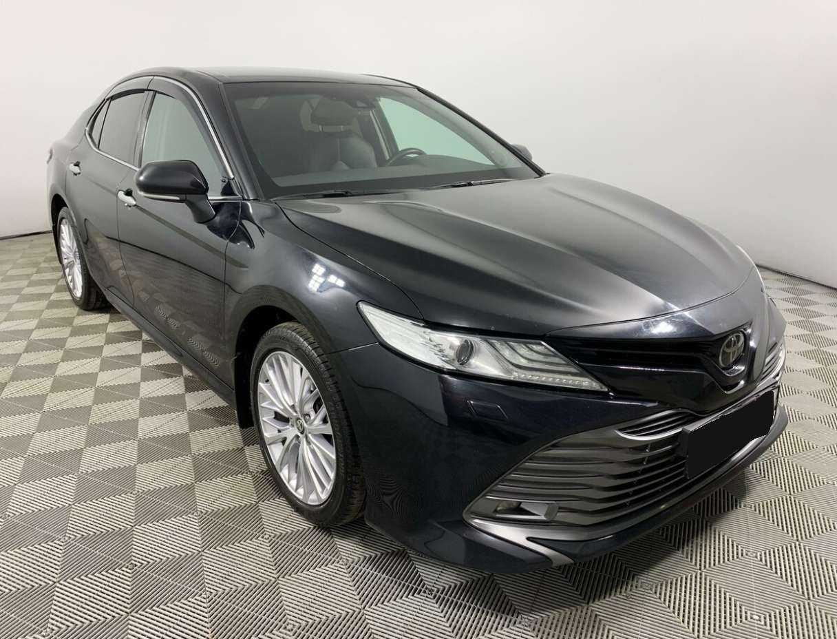 Toyota Camry б/у, 2020, Автоматическая. Фото: #1