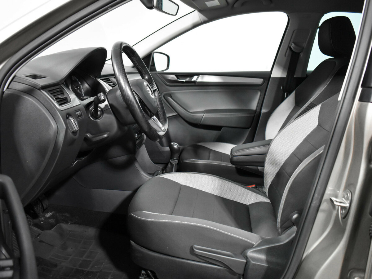 Skoda Rapid б/у, 2019, Механическая. Фото: #9
