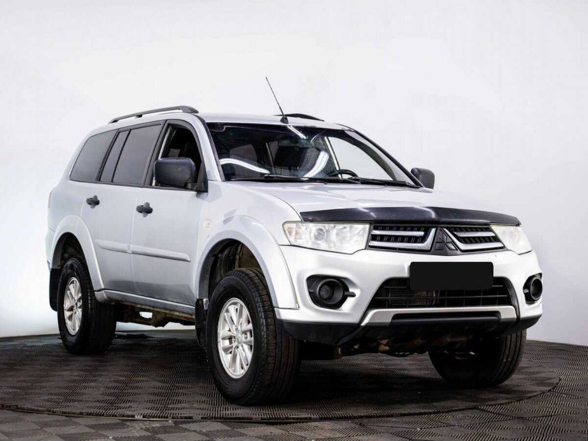Mitsubishi Pajero Sport б/у, 2014, Механическая. Фото: #2