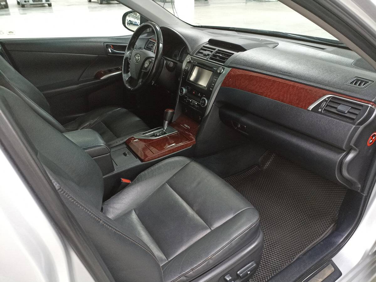 Toyota Camry б/у, 2014, Автоматическая. Фото: #10