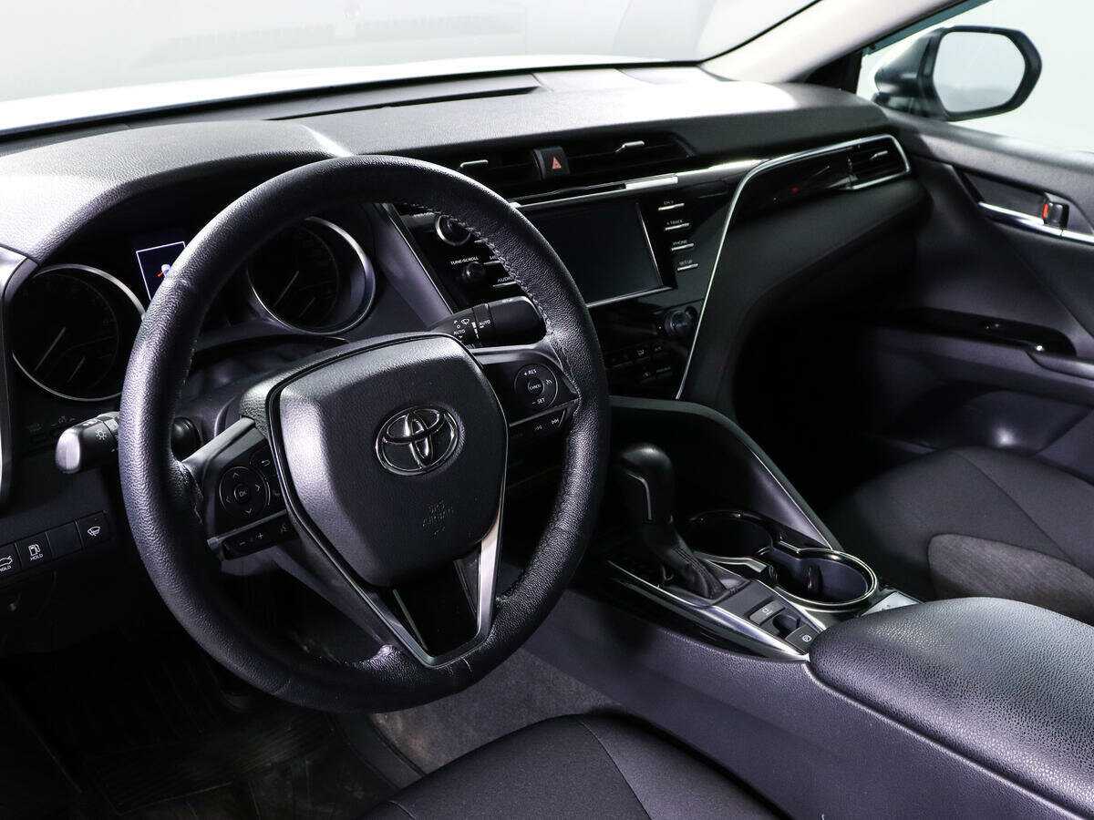 Toyota Camry б/у, 2020, Автоматическая. Фото: #11