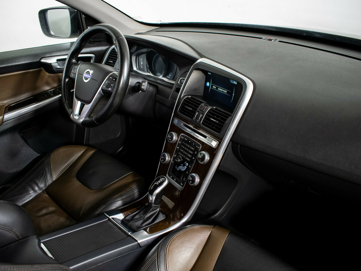Volvo XC60 б/у, 2015, Автоматическая. Фото: #10