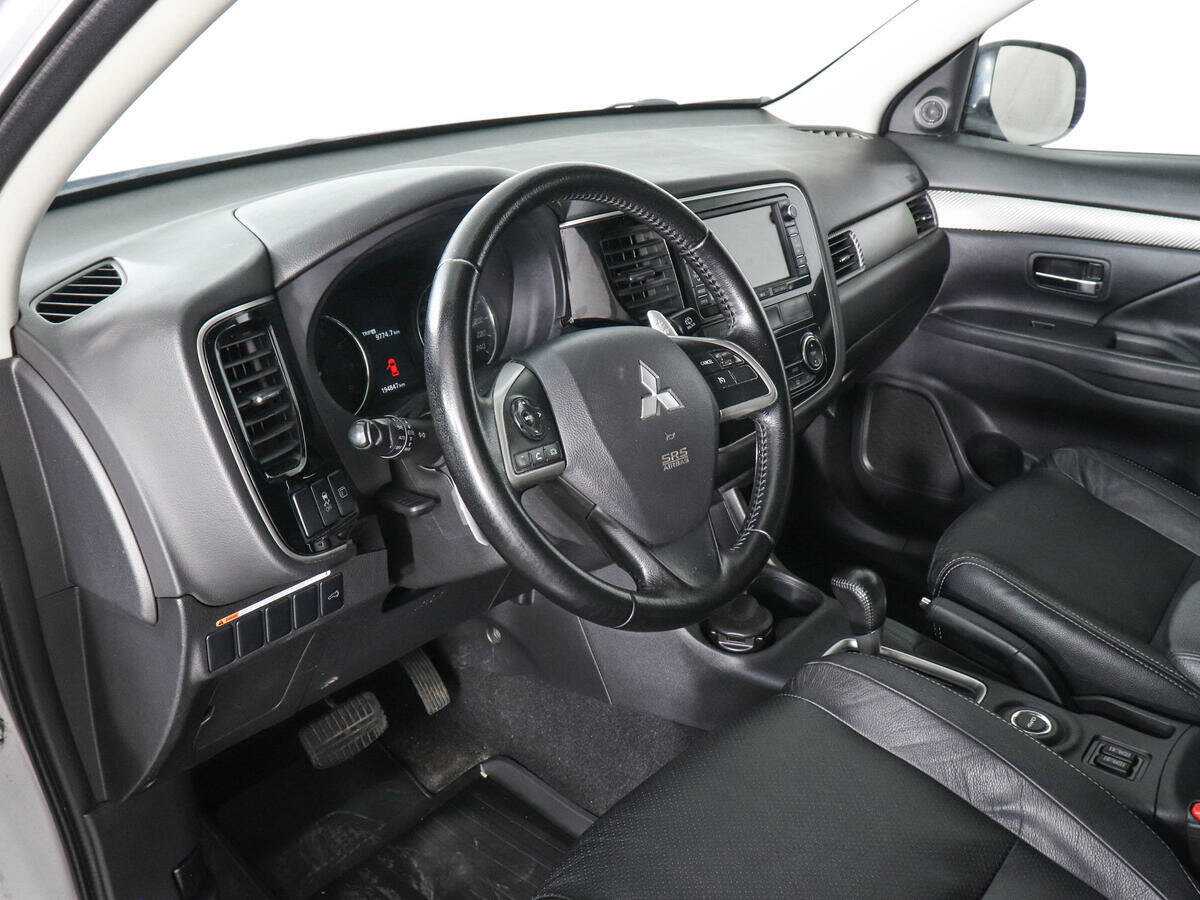 Mitsubishi Outlander б/у, 2014, Вариатор. Фото: #8