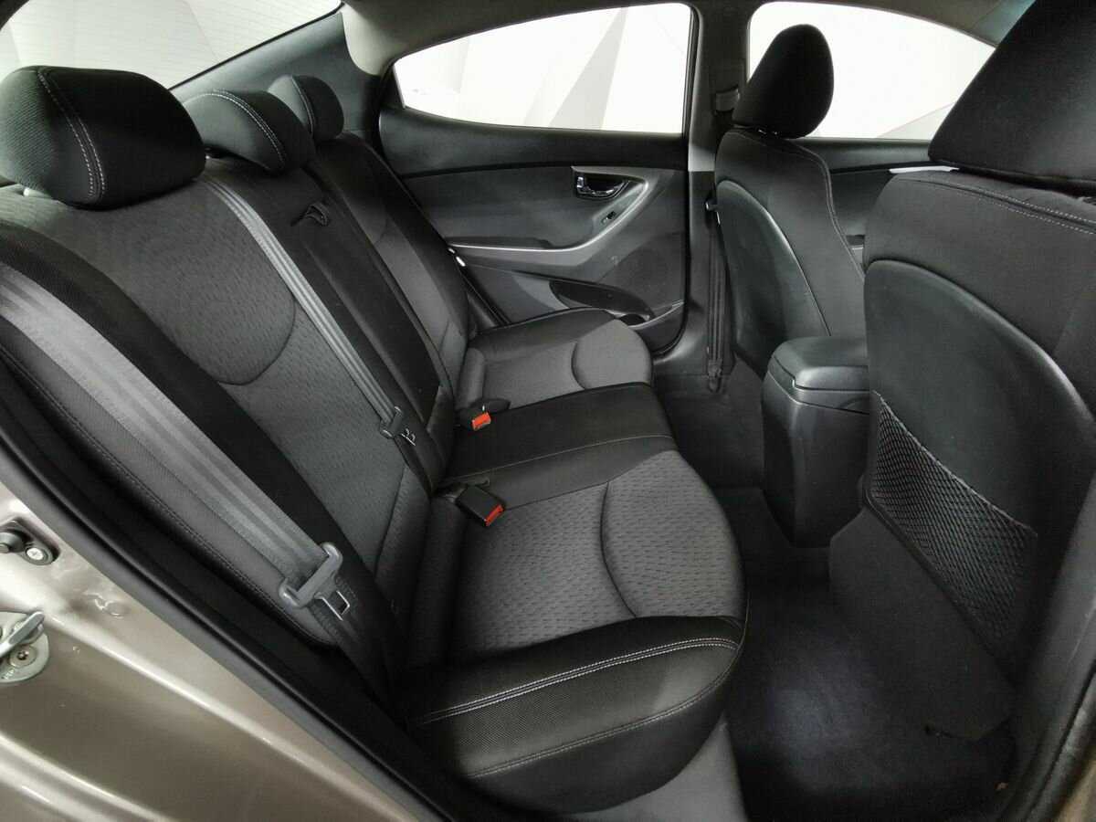 Hyundai Elantra б/у, 2012, Автоматическая. Фото: #11