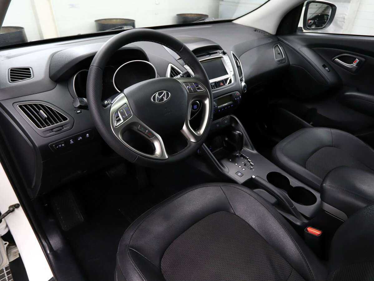 Hyundai ix35 б/у, 2012, Автоматическая. Фото: #8