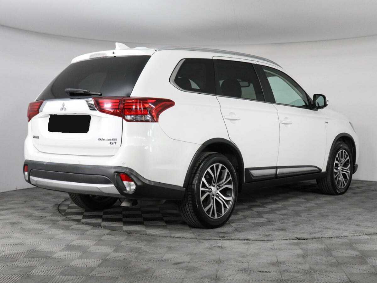 Mitsubishi Outlander б/у, 2018, Автоматическая. Фото: #4