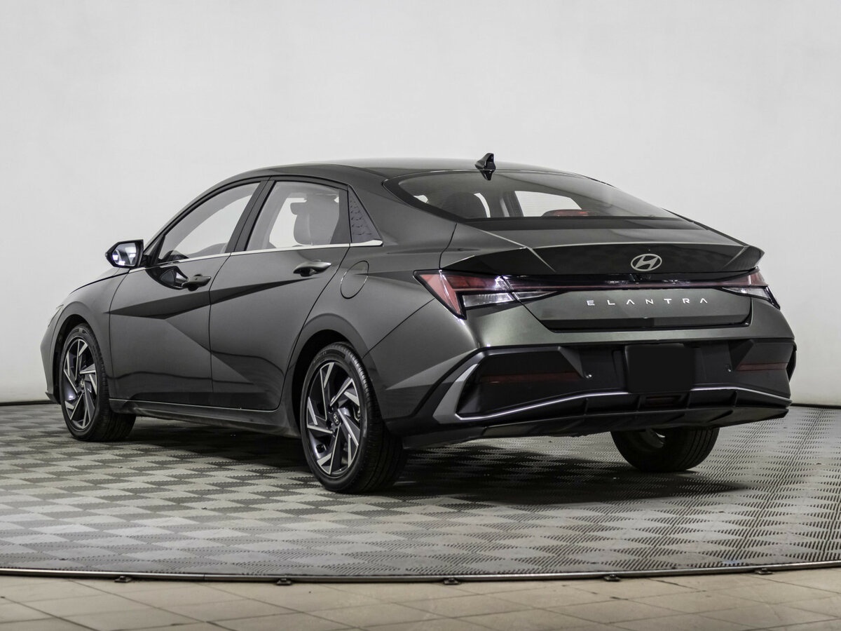 Hyundai Elantra б/у, 2023, Вариатор. Фото: #4