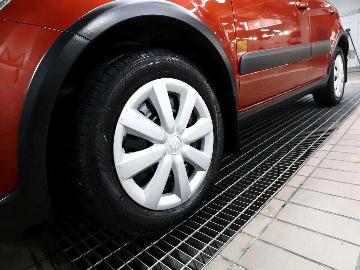 Suzuki SX4 б/у, 2013, Механическая. Фото: #13
