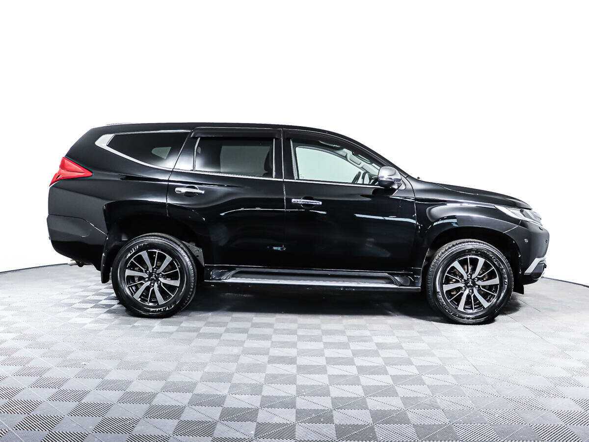 Mitsubishi Pajero Sport б/у, 2018, Автоматическая. Фото: #3