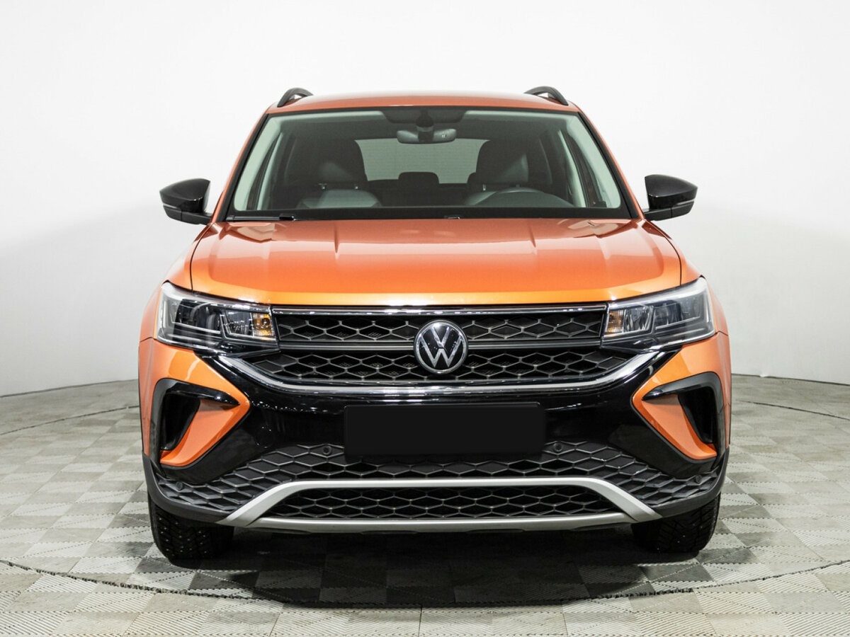 Volkswagen Taos б/у, 2021, Автоматическая. Фото: #1