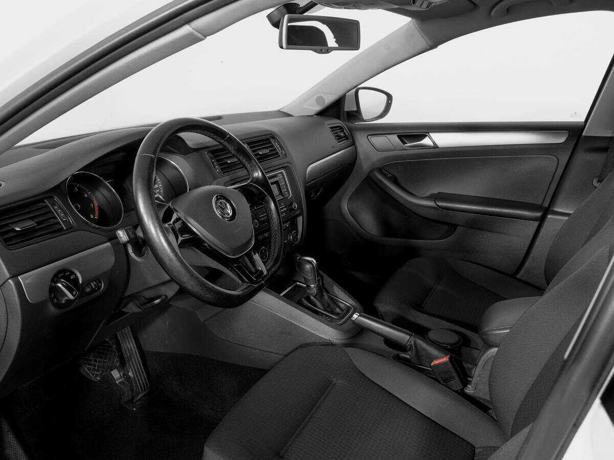 Volkswagen Jetta б/у, 2016, Автоматическая. Фото: #14