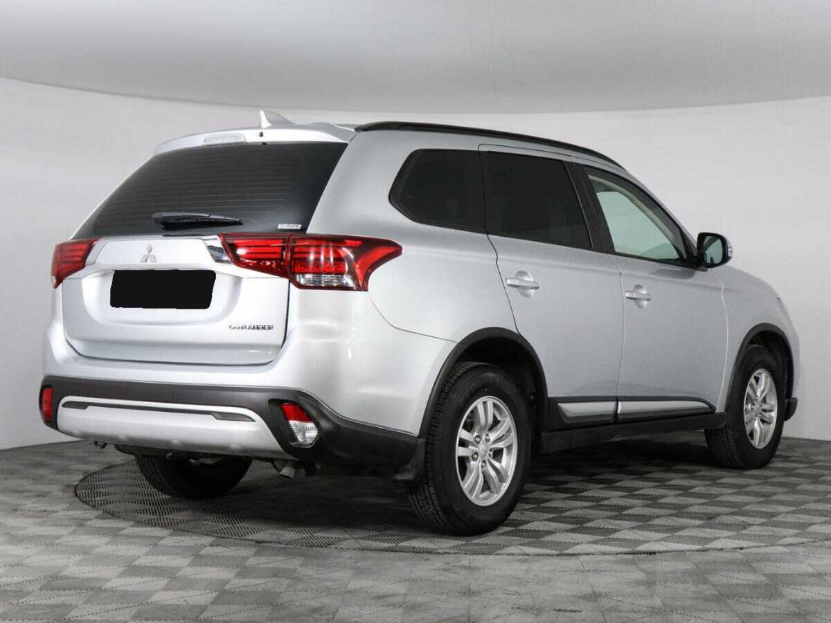 Mitsubishi Outlander б/у, 2022, Вариатор. Фото: #4