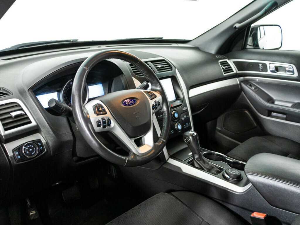 Ford Explorer б/у, 2015, Автоматическая. Фото: #10