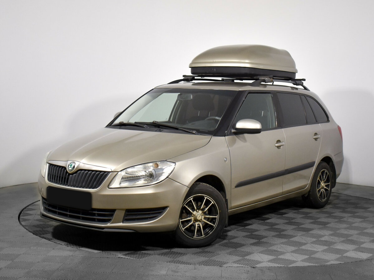 Skoda Fabia б/у, 2012, Механическая. Фото: #0
