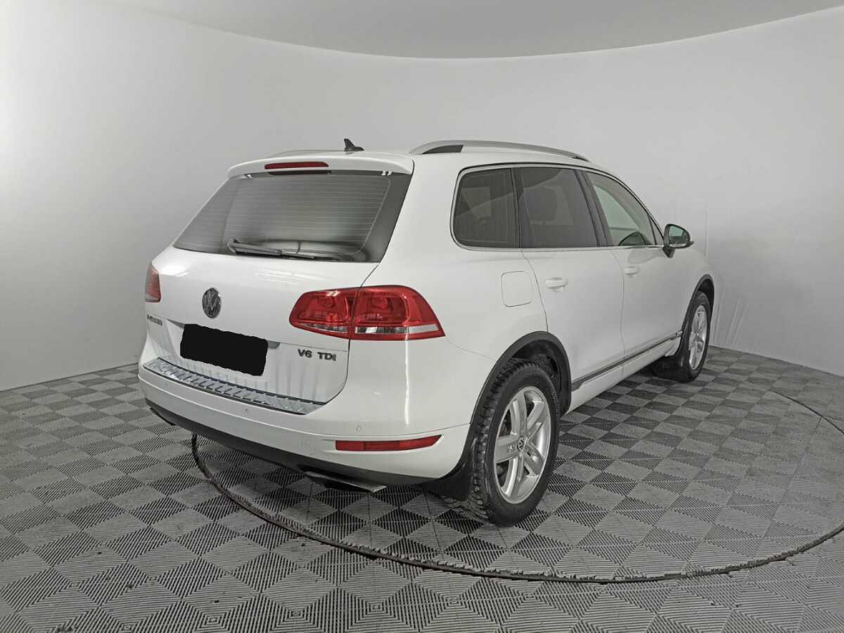 Volkswagen Touareg б/у, 2013, Автоматическая. Фото: #4