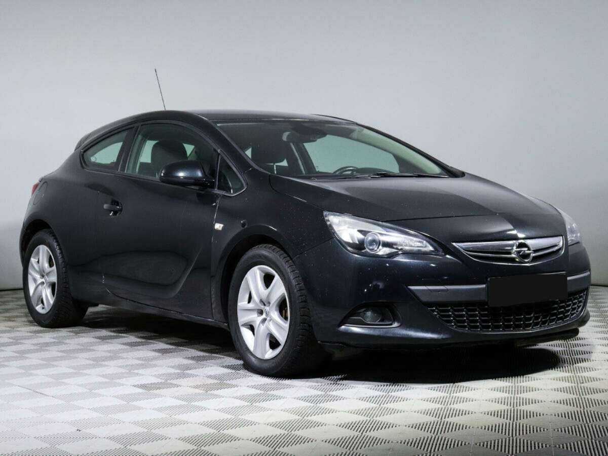 Opel Astra б/у, 2014, Механическая. Фото: #2