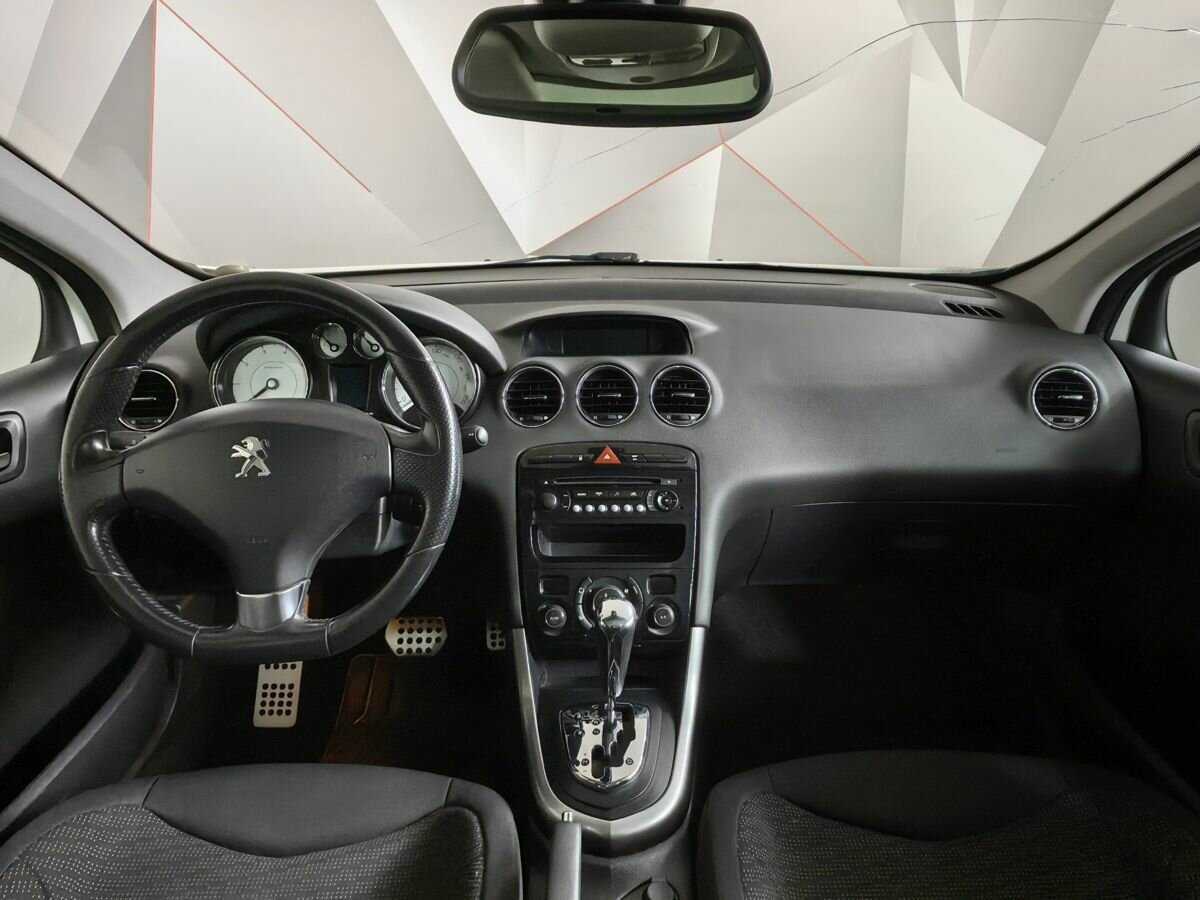 Peugeot 308 б/у, 2012, Автоматическая. Фото: #8