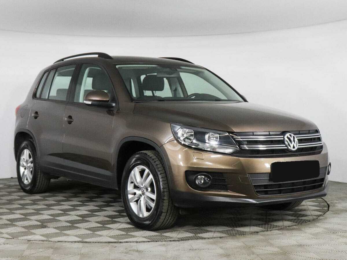 Volkswagen Tiguan б/у, 2015, Роботизированная. Фото: #2