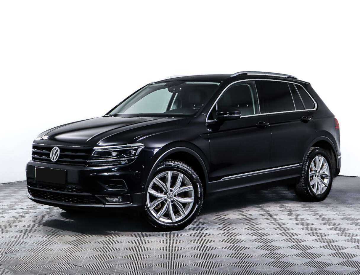 Volkswagen Tiguan б/у, 2018, Роботизированная. Посмотреть фото