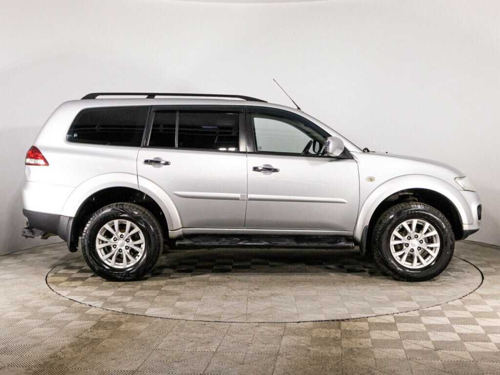 Mitsubishi Pajero Sport б/у, 2014, Автоматическая. Фото: #3