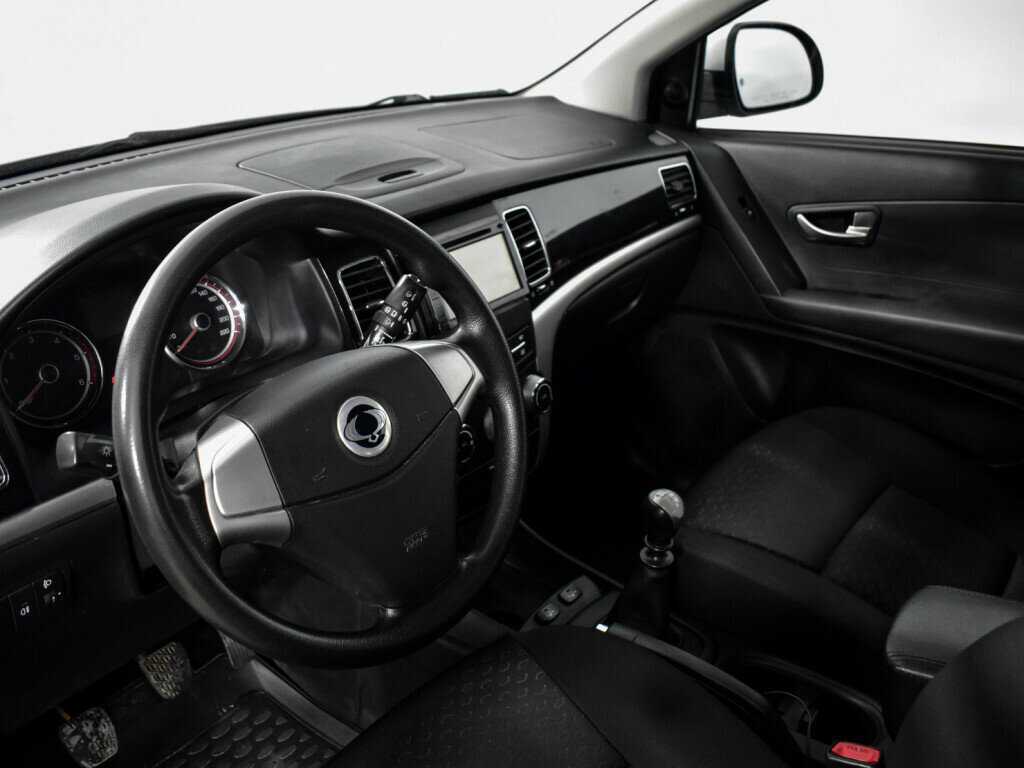 SsangYong Actyon б/у, 2012, Механическая. Фото: #8