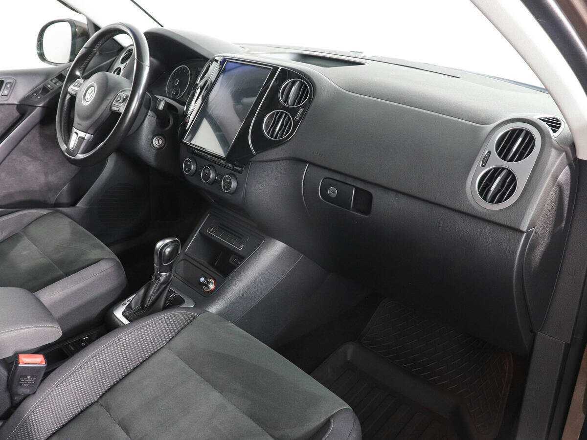 Volkswagen Tiguan б/у, 2016, Автоматическая. Фото: #7