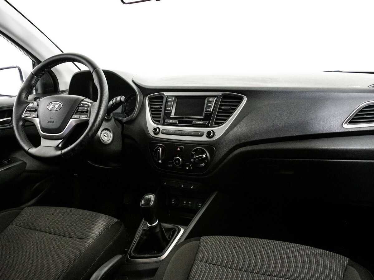 Hyundai Solaris б/у, 2018, Механическая. Фото: #6