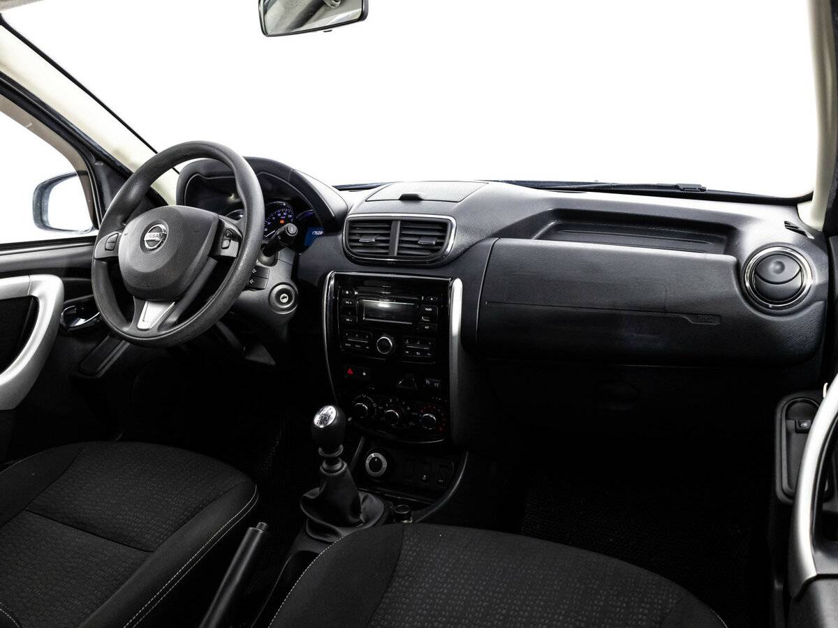 Nissan Terrano б/у, 2018, Механическая. Фото: #6