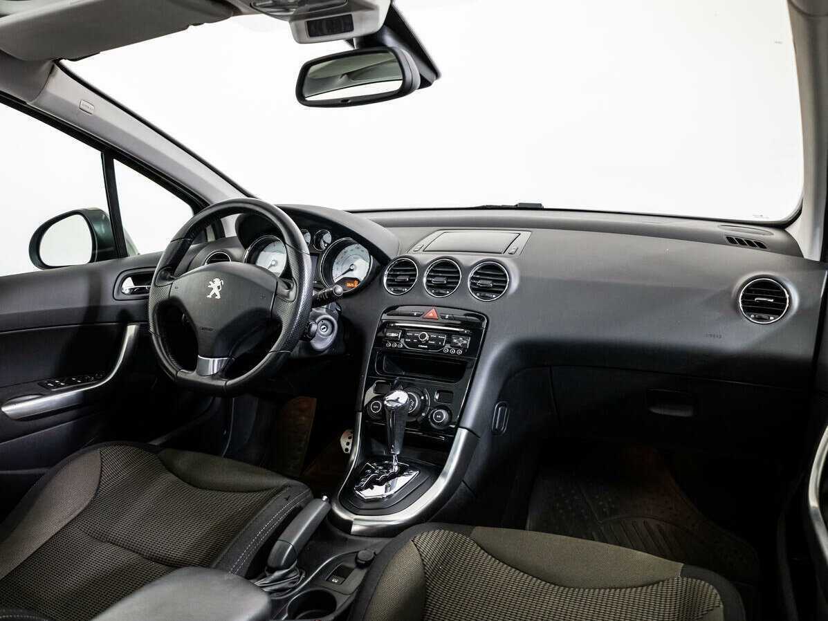Peugeot 308 б/у, 2013, Автоматическая. Фото: #8