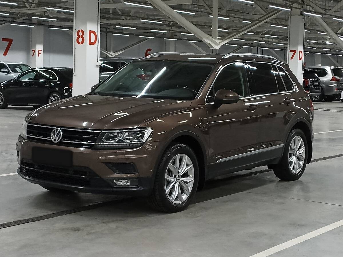 Volkswagen Tiguan б/у, 2020, Роботизированная. Посмотреть фото