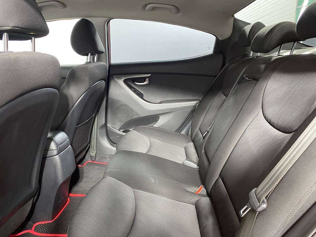 Hyundai Elantra б/у, 2015, Автоматическая. Фото: #7
