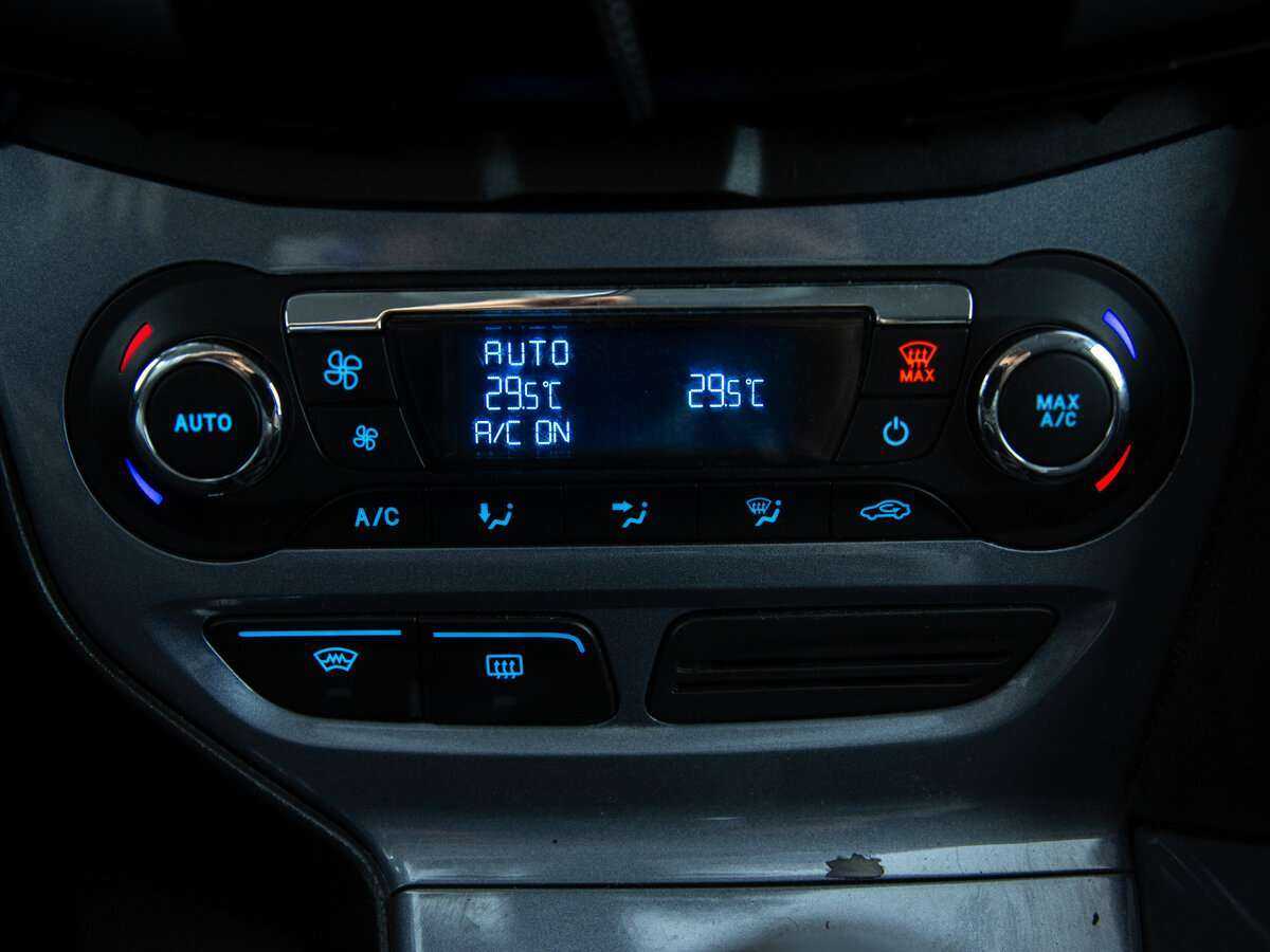 Ford Focus б/у, 2012, Механическая. Фото: #10