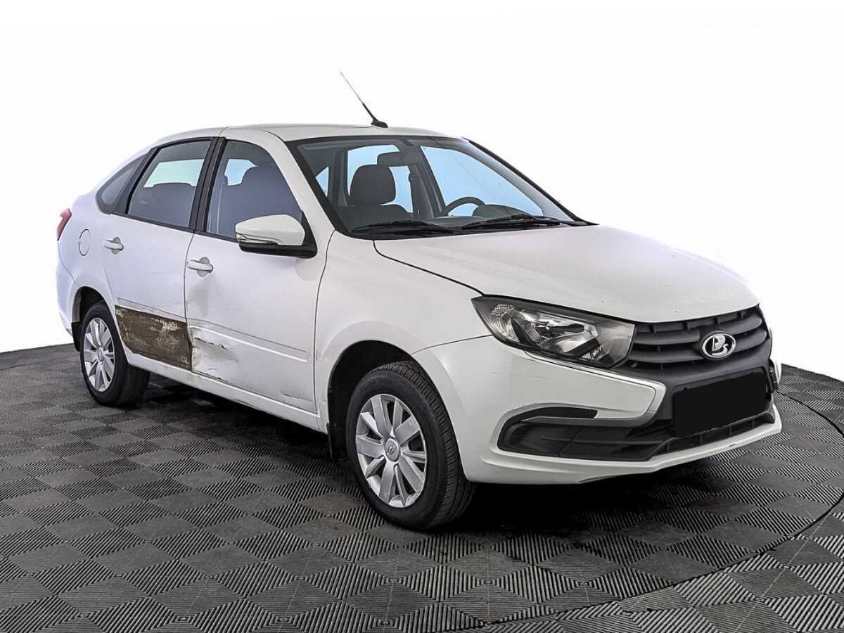 Lada (ВАЗ) Granta б/у, 2023, Механическая. Фото: #2