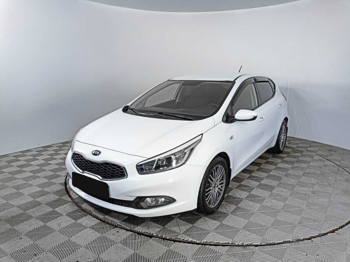 Kia Ceed б/у, 2014, Автоматическая. Фото: #0