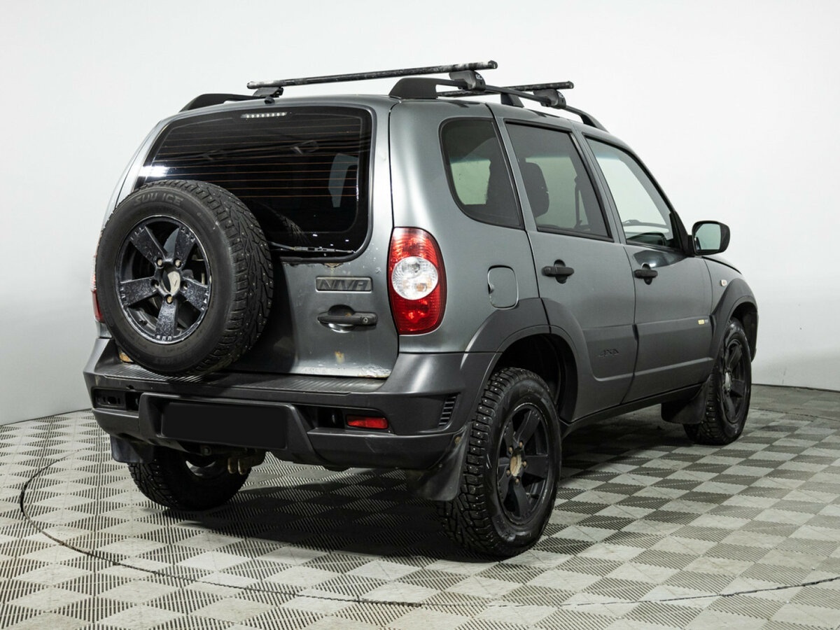 Chevrolet Niva б/у, 2016, Механическая. Фото: #4