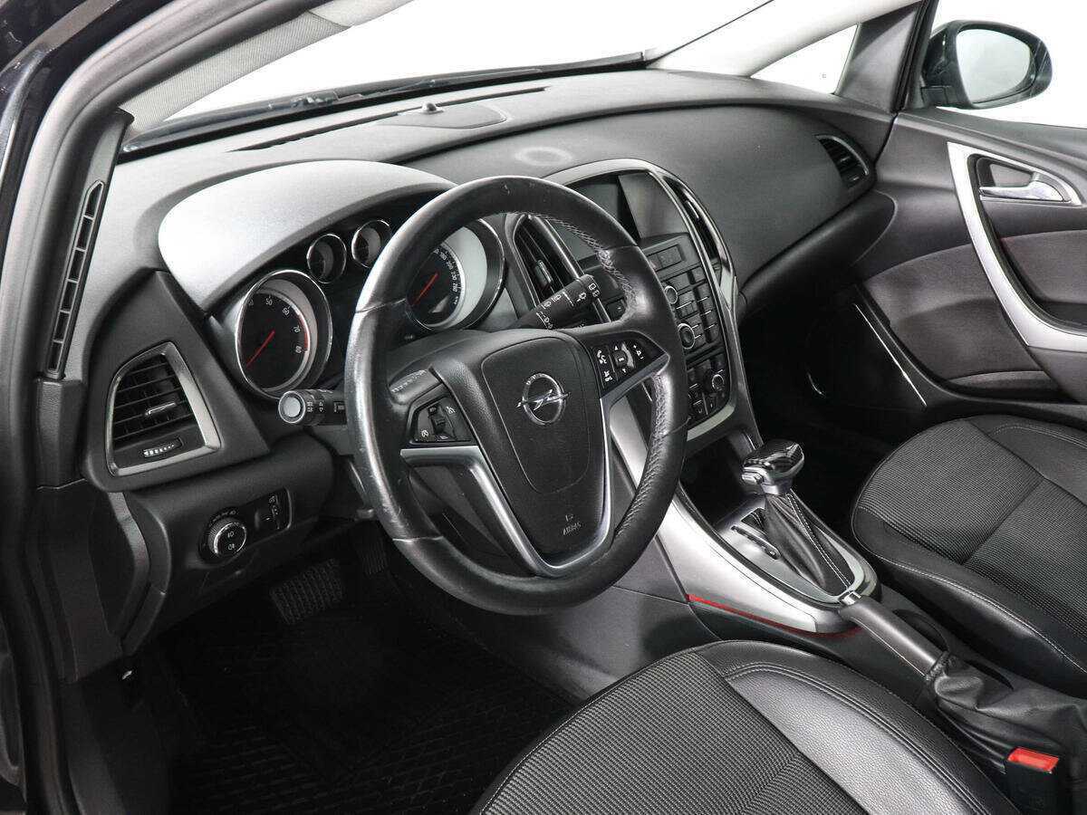 Opel Astra б/у, 2012, Автоматическая. Фото: #8