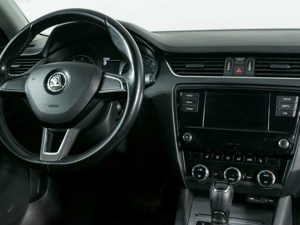 Skoda Octavia б/у, 2017, Автоматическая. Фото: #7