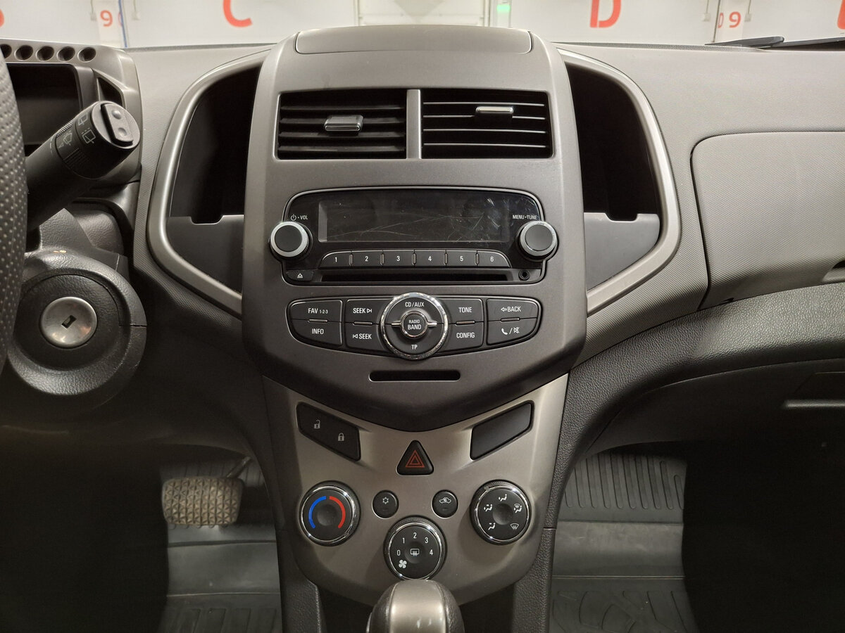 Chevrolet Aveo б/у, 2015, Автоматическая. Фото: #13