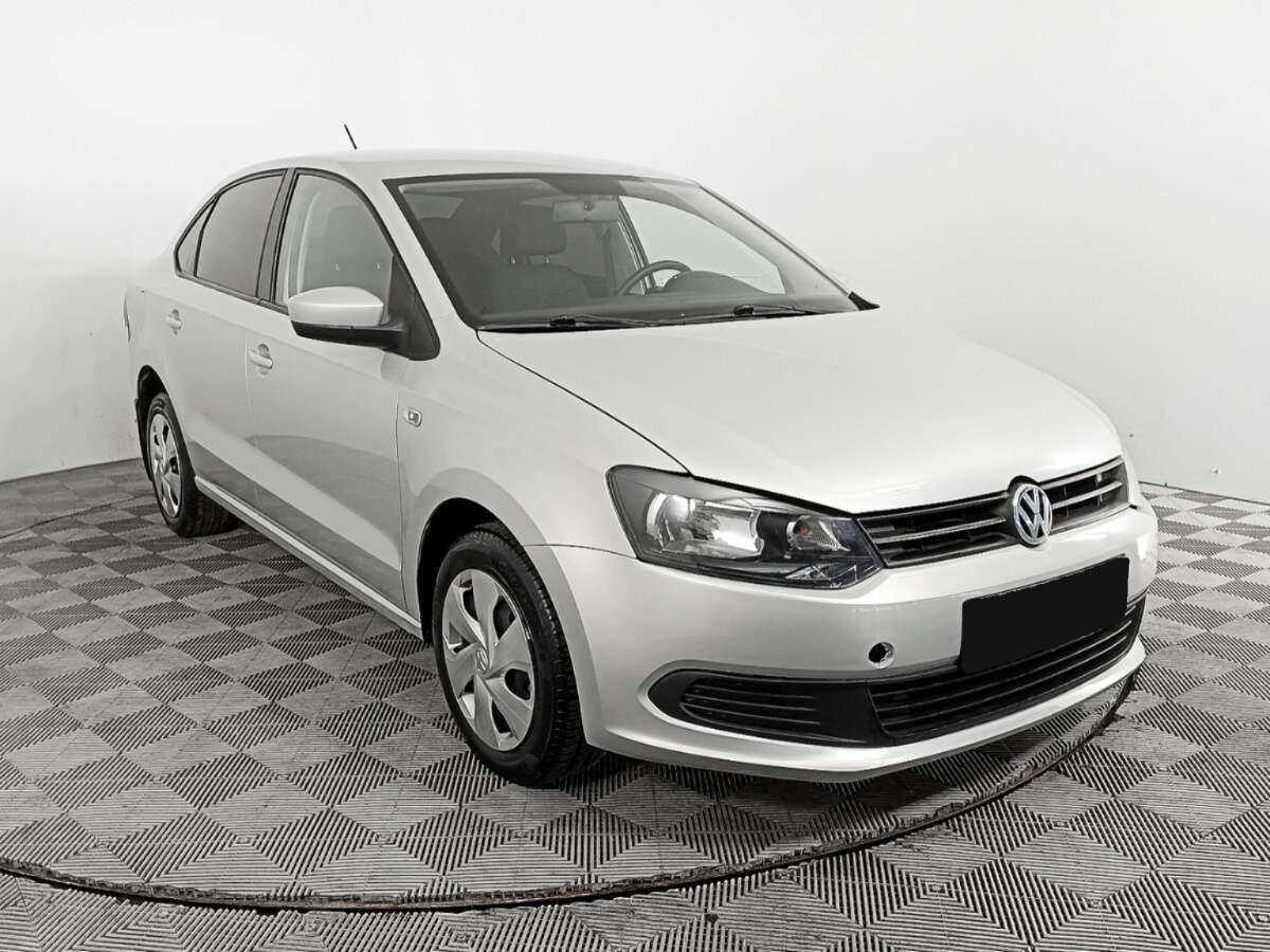Volkswagen Polo б/у, 2013, Механическая. Фото: #2