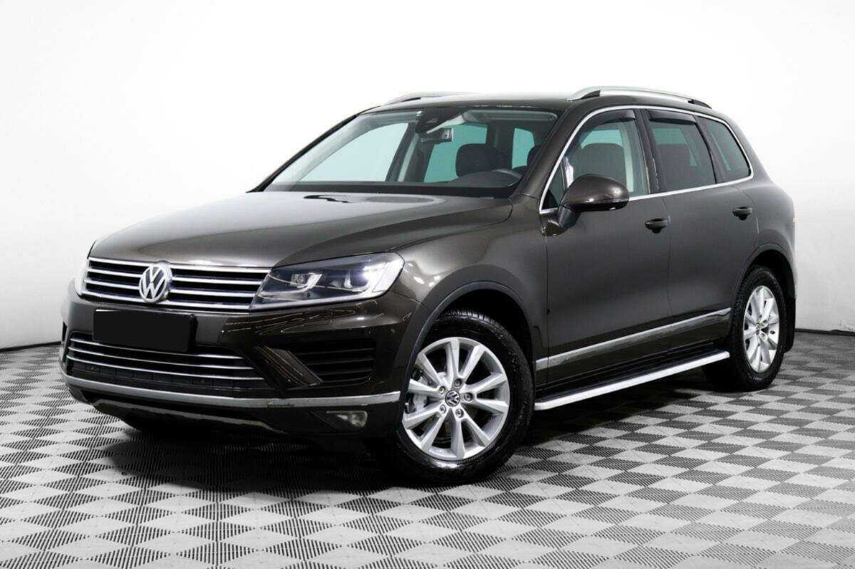 Volkswagen Touareg б/у, 2015, Автоматическая. Фото: #0