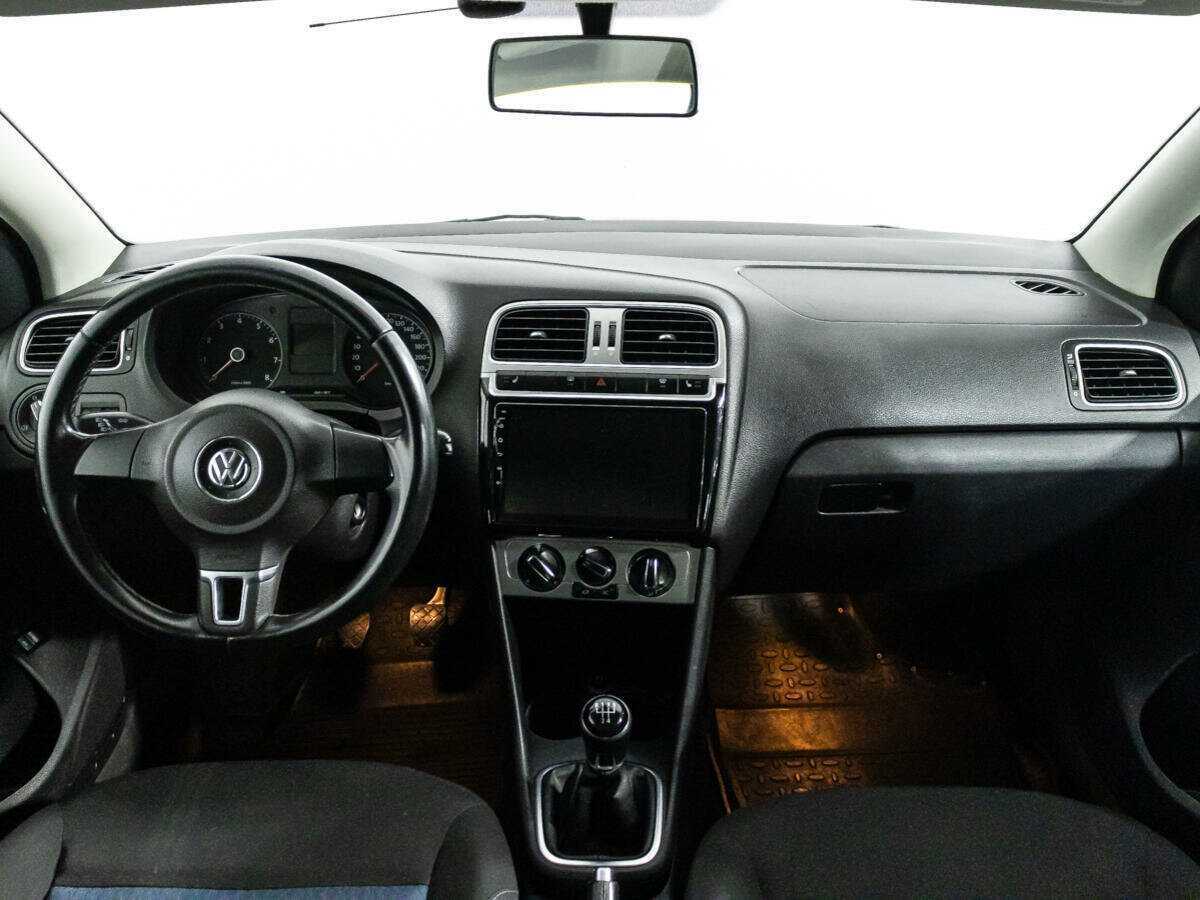 Volkswagen Polo б/у, 2013, Механическая. Фото: #12