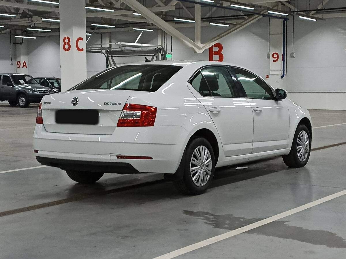 Skoda Octavia б/у, 2018, Автоматическая. Фото: #4
