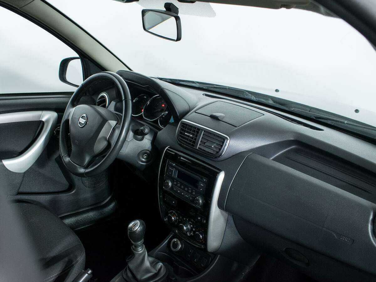 Nissan Terrano б/у, 2016, Механическая. Фото: #8