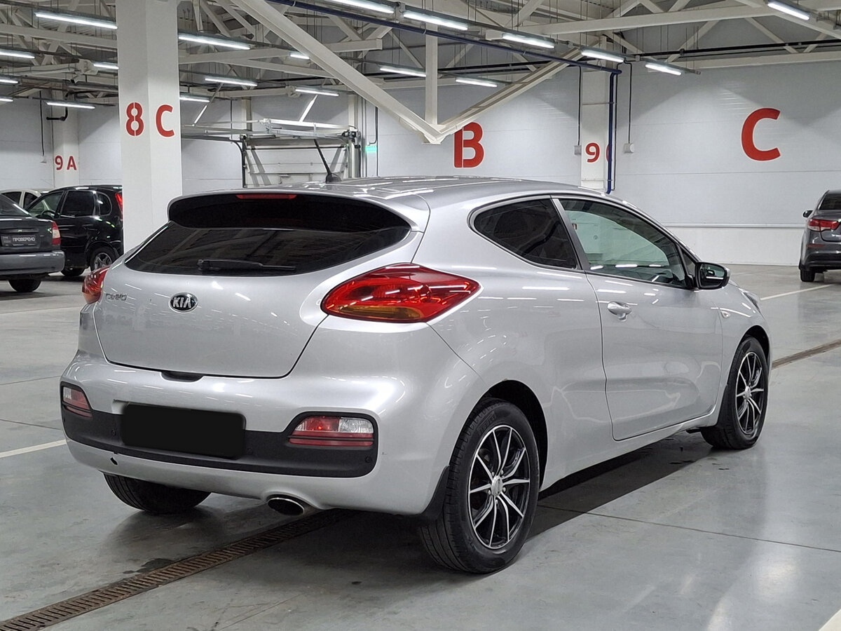 Kia Ceed б/у, 2013, Автоматическая. Фото: #4