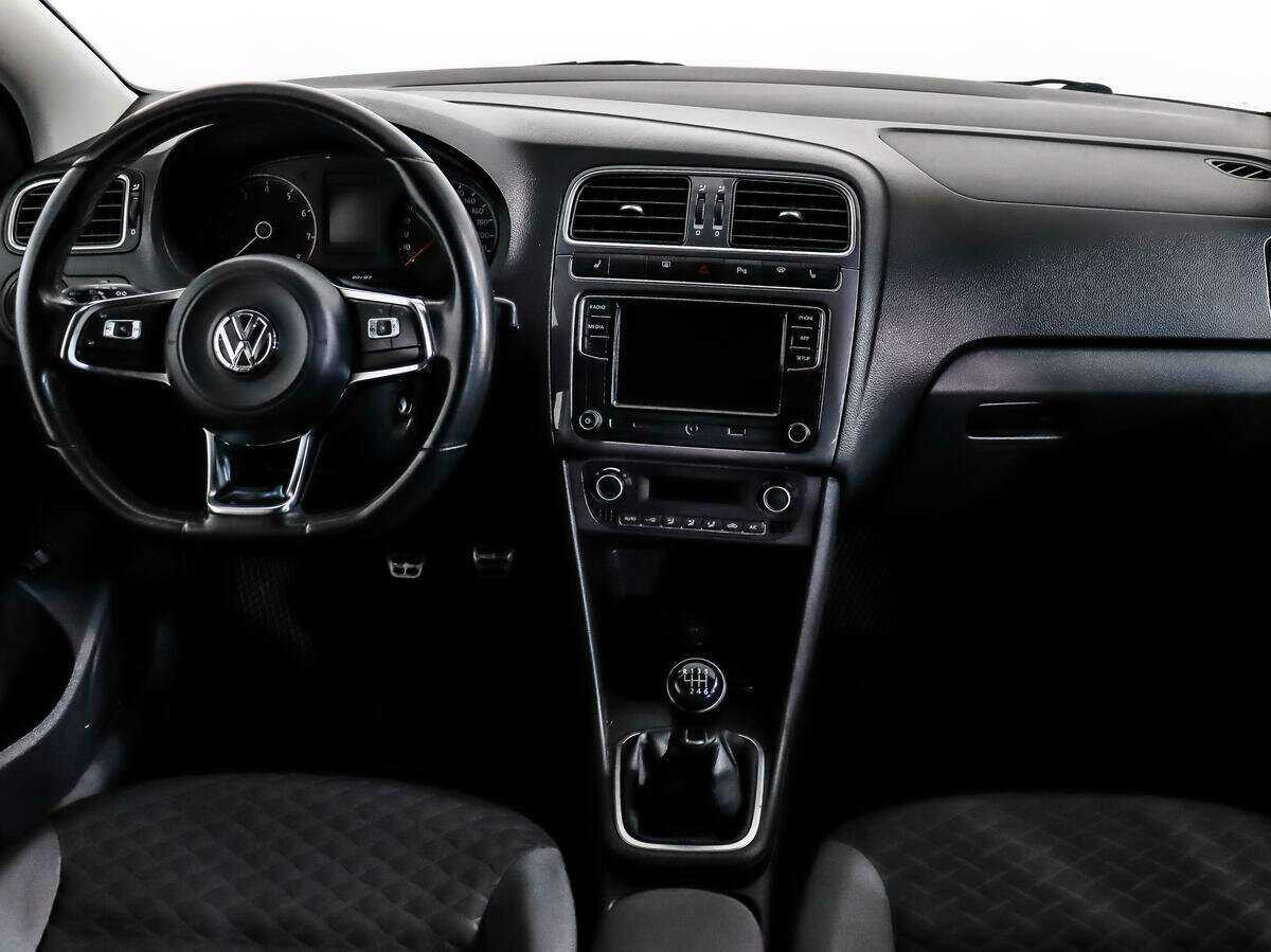 Volkswagen Polo б/у, 2018, Механическая. Фото: #11