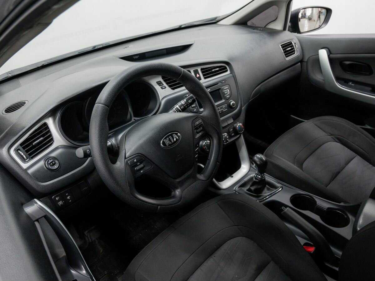 Kia Ceed б/у, 2014, Механическая. Фото: #12
