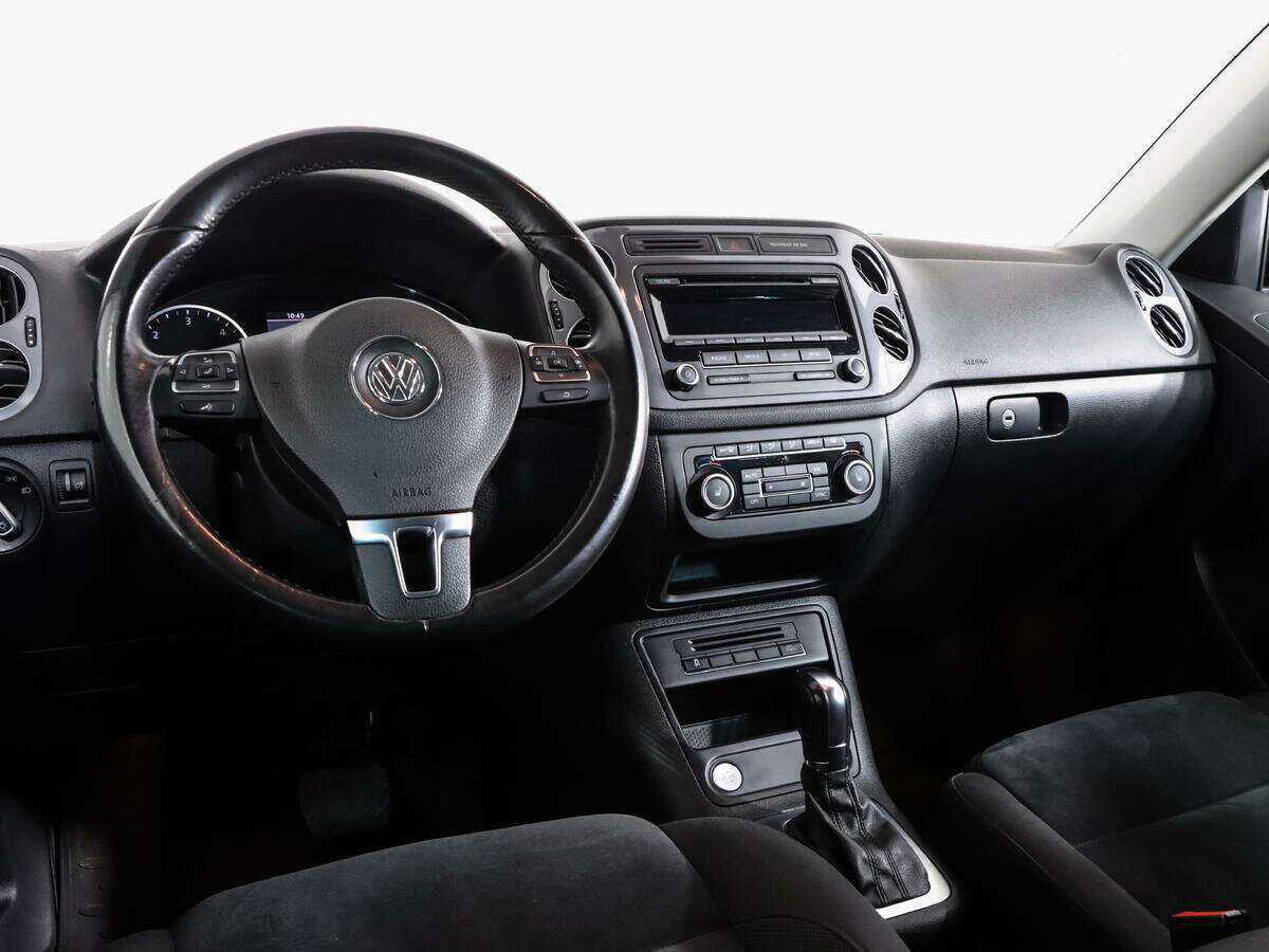 Volkswagen Tiguan б/у, 2012, Автоматическая. Фото: #10